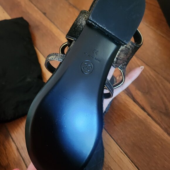 Chanel leather "pony like hide" t-strap sandal - Picture 2 of 3